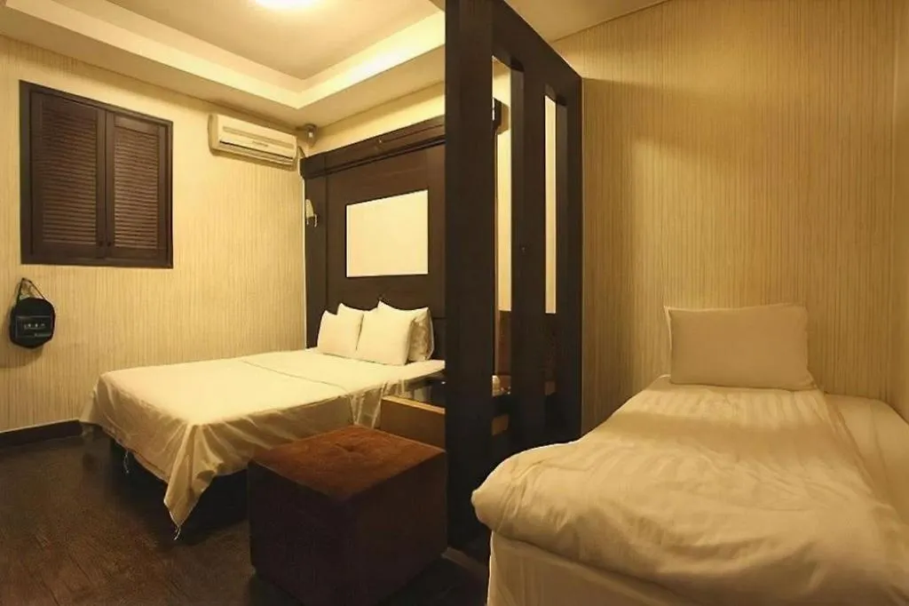 Hotel Highland Güney Kore